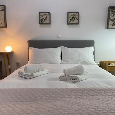 אתונה Mosaic Art Apartment In Plaka מראה חיצוני תמונה